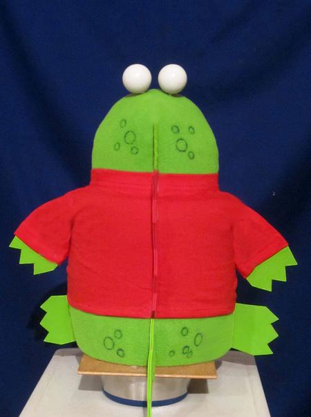 gus the gummy gator hand puppet