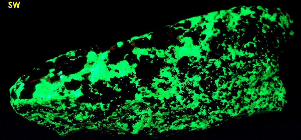 fluorescent WILLEMITE, CALCITE with FRANKLINITE - Franklin Mine, Franklin, Franklin Mining District, Sussex County, New Jersey, USA
