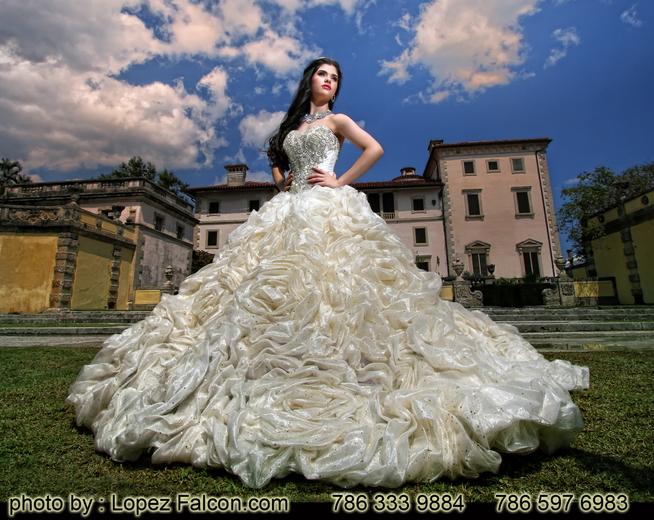 Vizcaya Miami Quinces Photography Quince Pictures Quinceanera Photography Video Dresses in Miami