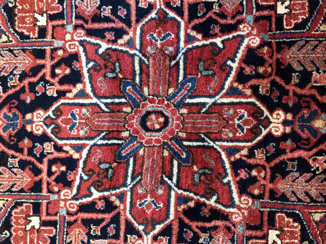 Vintage Heriz rug