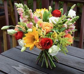 Flower arrangements and floral design services
