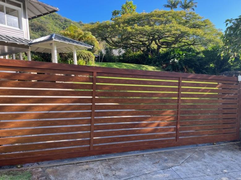 Island Style Gates, Aluminum gates Hawaii, Driveway gate Honolulu, Privacy Gates Oahu, Custom Gates Oahu, Automatic Gates Hawaii, modern aluminum driveway gates