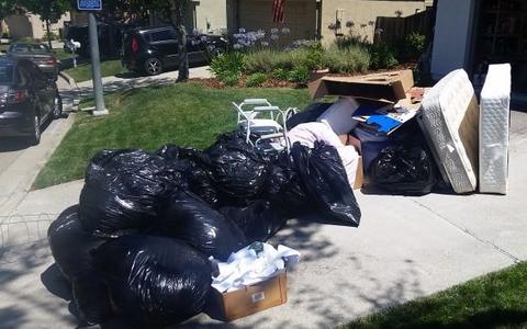 Best Trash Hauling Trash Disposal Company in Lincoln NE | LNK Junk Removal