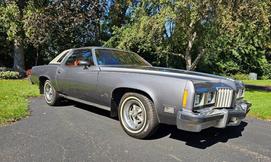 1977 Pontiac Grand Prix SJ- For Sale by Mad Muscle Garage Classic Cars