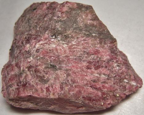 RHODONITE, fluorescent CALCITE, Gahnite, mica, fluorescent sphalerite, Sterling Mine, Sterling Hill, Ogdensburg, Franklin Mining District, Ogdensburg, Sussex County, New Jersey, USA