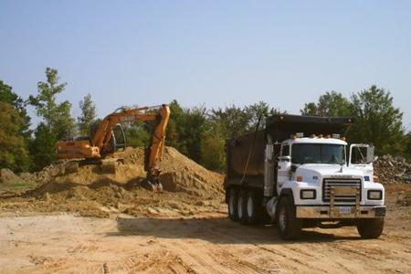 Best Dirt Hauling Service in Lincoln NE | LNK Junk Removal