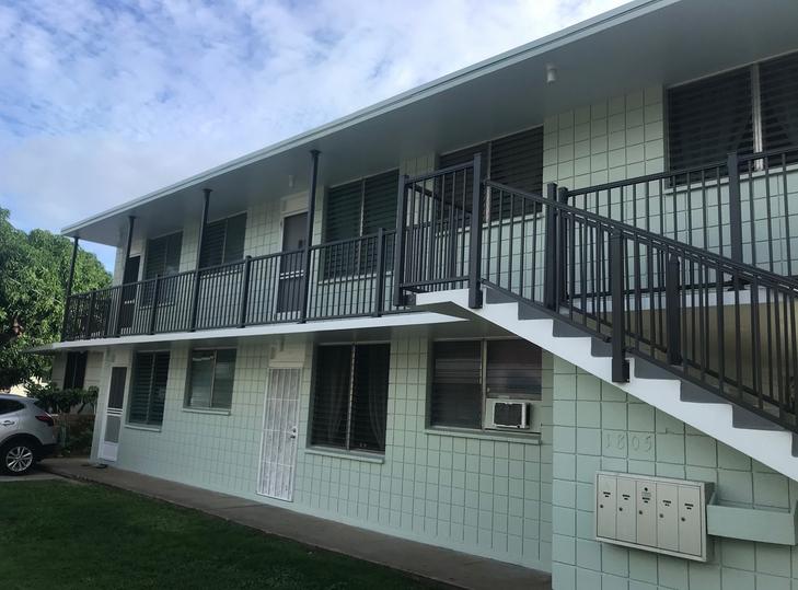 aluminum railing Hawaii, aluminum railing Honolulu, railing Honolulu, deck Hawaii, decks Hawaii, Oahu aluminum railings, Oahu decks, decks, aluminum railings, railings, Oahu, Island railing, island railing and gates, island gates, island view