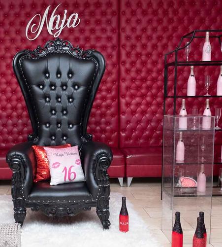 Throne Chairs (King & Queen ) – JV Party Rentals