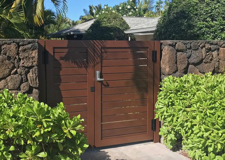 Island Style Gates, Aluminum Gates, Aluminum gates Hawaii, custom aluminum gates , Privacy Gates Oahu, Modern Aluminum Gates