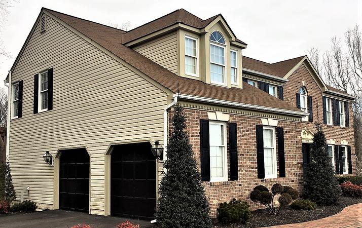 Siding and Roofing Contractors Columbia, MD Before