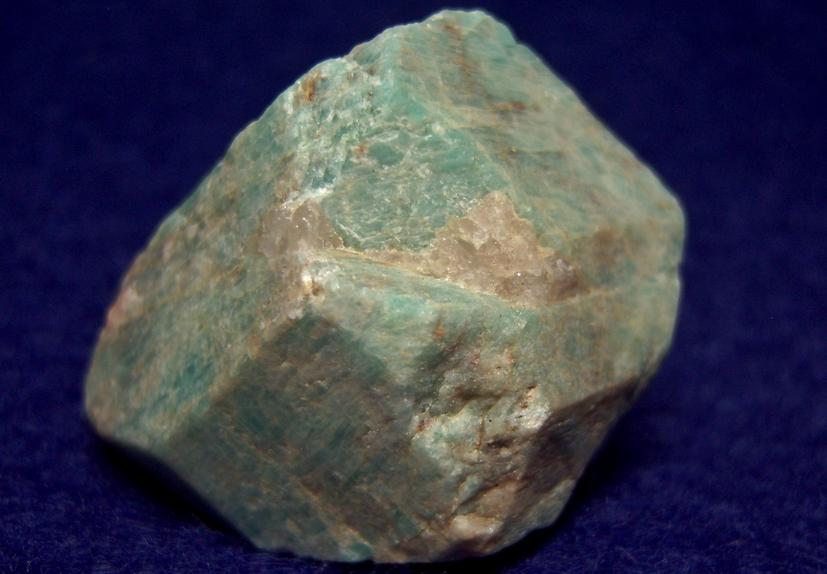 fluorescing MICROCLINE AMAZONITE - Crystal Peak area, Teller Co., Colorado, USA - for sale
