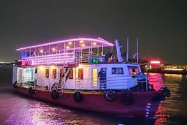 Best Family Activity In Kolkata Cruise in Ganges