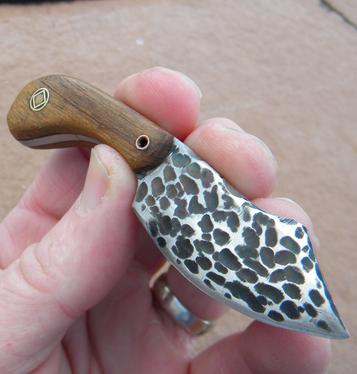 How to make a mini neck knife. FREE step by step instructions. www.DIYeasycrafts.com