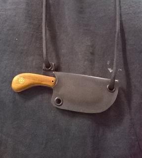 How to make a mini neck knife with Kydex Sheath. FREE step by step instructions. www.DIYeasycrafts.com