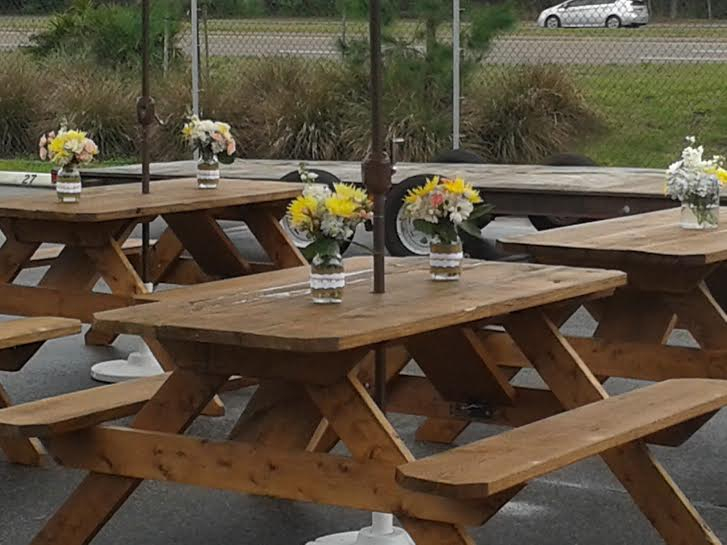 WOOD PICNIC TABLE RENTALS