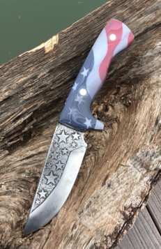 American flag Patriot themed custom knife with carvex handles. www.DIYeasycrafts.com