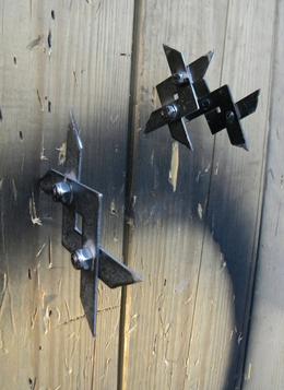 DIY Ninja throwing stars. Easy DIY project. www.DIYeasycrafts.com