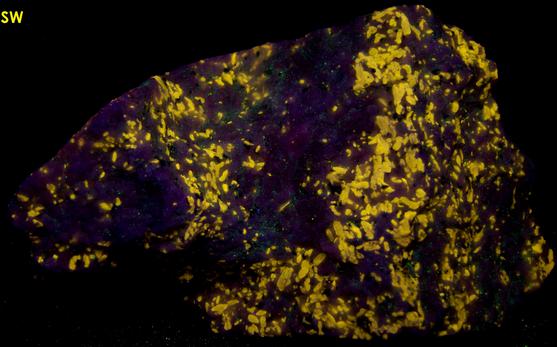 fluorescent WOLLASTONITE, DIOPSIDE, CALCITE, Sterling Mine, Sterling Hill, Ogdensburg, Franklin Mining District, Sussex County, New Jersey, USA - for sale