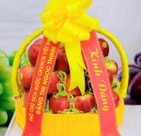 Giỏ quả kèm hoa