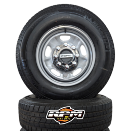 ​FORD 8 LUG 17" F-250 / F-350 SILVER STEEL WHEELS WITH MICHELIN LTX M/S2