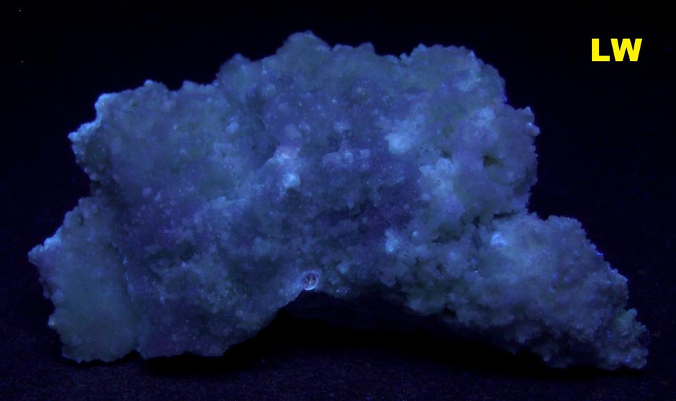 Celestine & fluorescent Calcite crystals Mojina Mine, Chihuahua, Mexico