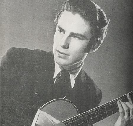 Julian bream deals guitars