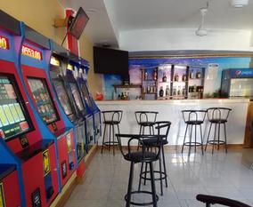 "Negril Bar Tour-Rocky's Taxi and Tour"