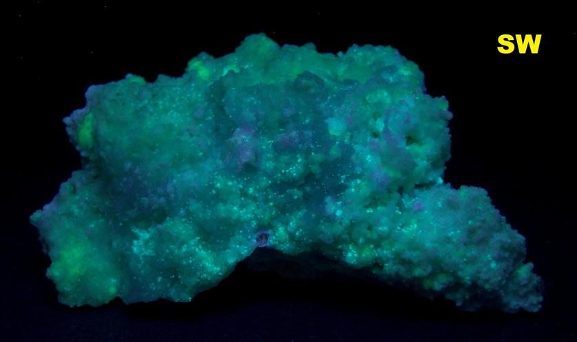 Celestine & fluorescent Calcite crystals Mojina Mine, Chihuahua, Mexico
