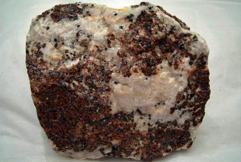 FRANKLINITE, fluorescent ZINCITE, SPHALERITE, WILLEMITE, HYDROZINCITE, CALCITE - Sterling Mine, Sterling Hill, Ogdensburg, Franklin Mining District, Sussex County, New Jersey, USA – type locality - for sale
