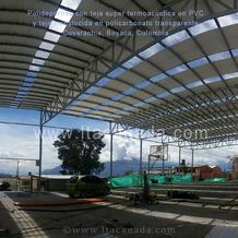 Teja termoacustica en PVC y teja translucida en policarbonato LTA. Colombia