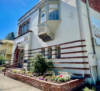 EDC Chamber Garden Designed and Cared for by Kathi Lishman, photo by Josette Johnson