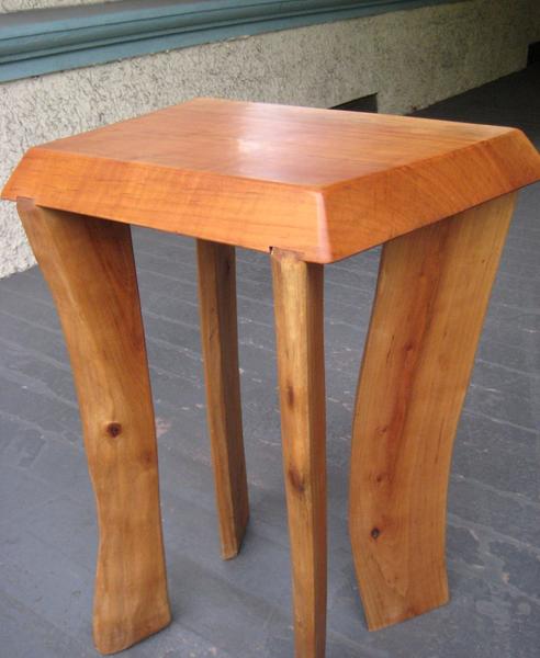galaxistudio-functional-sculpture-yamazakura-mountain-cherry-wood-stool-pedestal