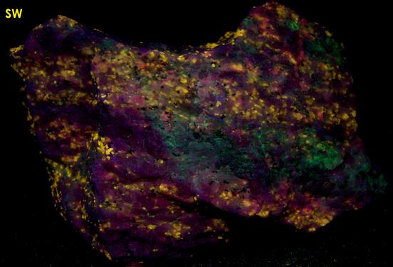 fluorescent WOLLASTONITE, DIOPSIDE, CALCITE, Sterling Mine, Sterling Hill, Ogdensburg, Franklin Mining District, Sussex County, New Jersey, USA - for sale