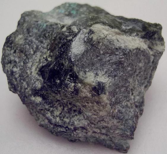 Mcguinnessite, Tremolite, serpentine, Hunting Hill quarry (Rockville Crushed Stone Quarry; Travilah Quarry; Rockville Quarry; Bardon Stone Quarry; Aggregate Industries Quarry), Rockville, Montgomery County, Maryland, USA