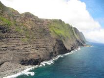 https://commons.wikimedia.org/wiki/File%3AMolokai_Sea_Cliffs.jpg?utm_source=chatgpt.com