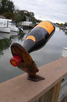 DIY easy Balancing Nautical Fish Shaped Wine bottle stand. www.DIYeasycrafts.com