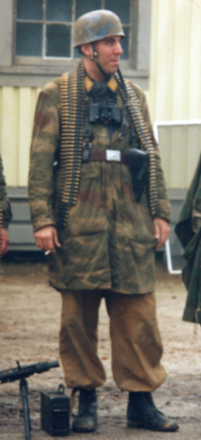 German WW2 Fallshirmjager or Paratrooper MG gunner