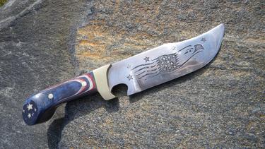USA Patriot themed DIY knife made from an automotive spring steel with red, white and blue micarta handles. FREE step by step instructions. www.DIYeasycrafts.com