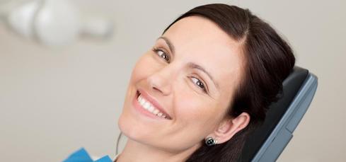 "clinique d'implantologie dentaire dental implant services Brossard-Laprairie