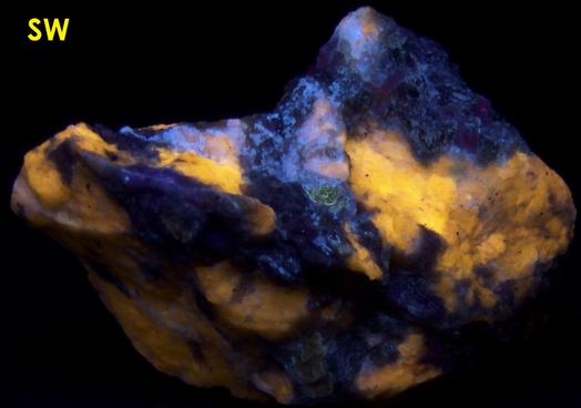 fluorescent Marialite-Meionite Scapolite Wernerite, Muscovite, Pyrite, Limonite, Grenville Scapolite Prospect, Grenville-sur-la-Rouge, Argenteuil RCM, Laurentides, Quebec, Canada