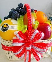 Giỏ hoa quả nhập khẩu làm quà biếu đẹp
