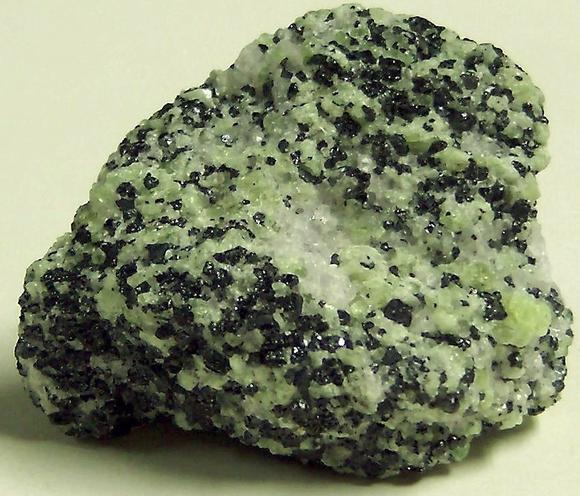 fluorescent sw lw willemite calcite franklinite franklin mine sussex new jersey