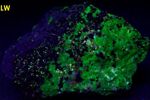 fluorescent WILLEMITE, HYDROZINCITE, CALCITE, FRANKLINITE and ZINCITE - Sterling Mine, Sterling Hill, Ogdensburg, Franklin Mining District, Sussex County, New Jersey, USA – Franklinite and Zincite type locality