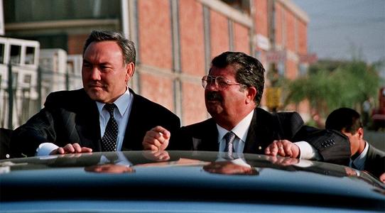 Nursultan Nazarbayev ve Turgut Özal