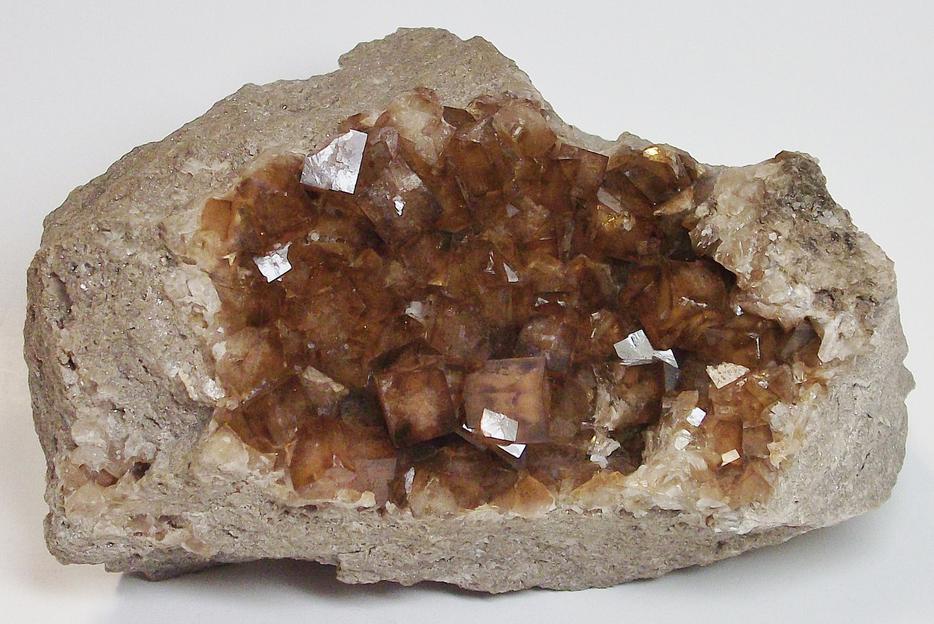 Fluorescent Fluorite crystals Stoneco White Rock Quarry Ohio