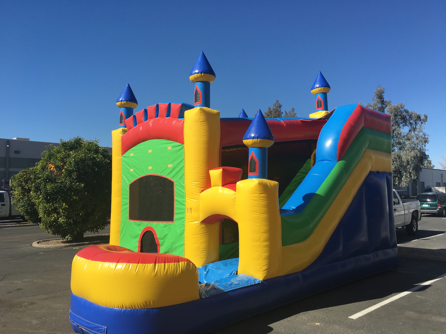 Some Known Facts About Inflatable Bounce House Slide Chicago. thumbnail