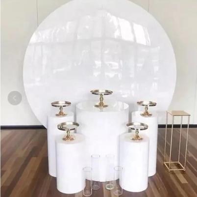 ROUND PEDESTALS & ACRYLIC WALL