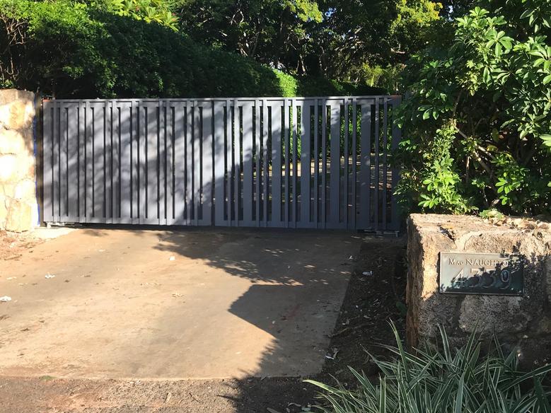 Island Style Gates, Aluminum gates Hawaii, Driveway gate Honolulu, Privacy Gates Oahu, Custom Gates Oahu, Automatic Gates Hawaii