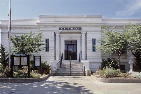 hollister city hall