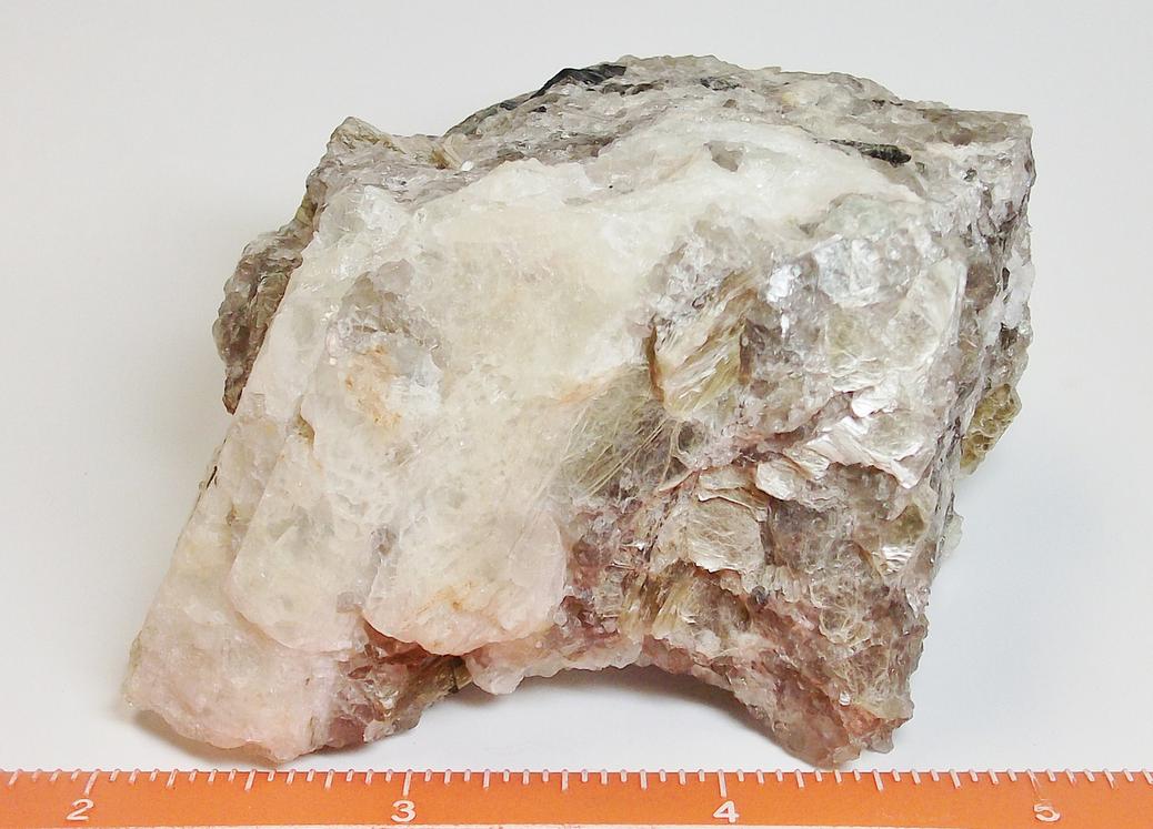 Beryl var: Goshenite - Gillette Quarry, Middlesex Co., Connecticut
